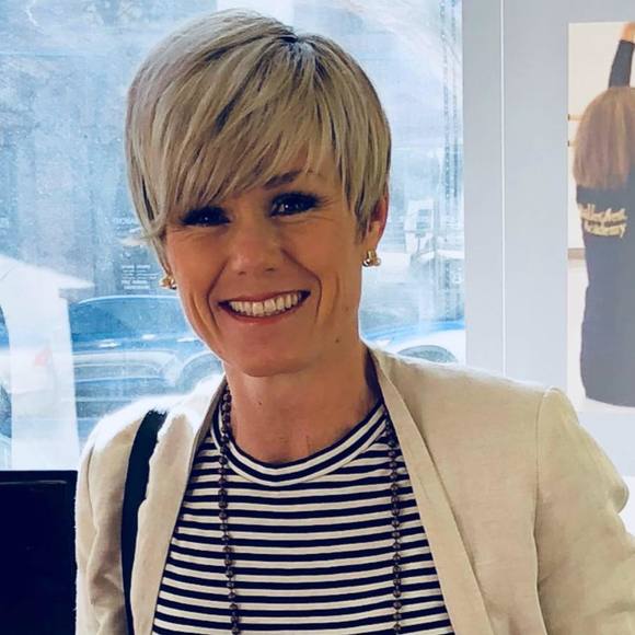 Meet your Posher, Sheena - Picture 1 of 1